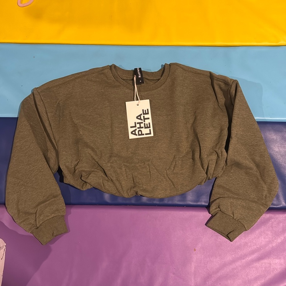 Alphalete Bubble Crew - Picture 7 of 7